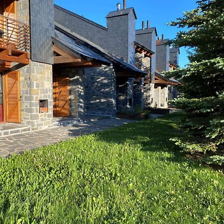 Chalet Los Ibones - Lodge Formigal Eksteriør bilde