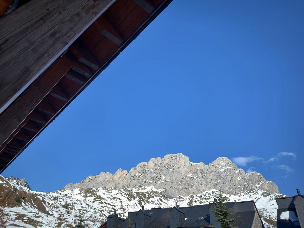 Chalet Los Ibones - Lodge Formigal Eksteriør bilde