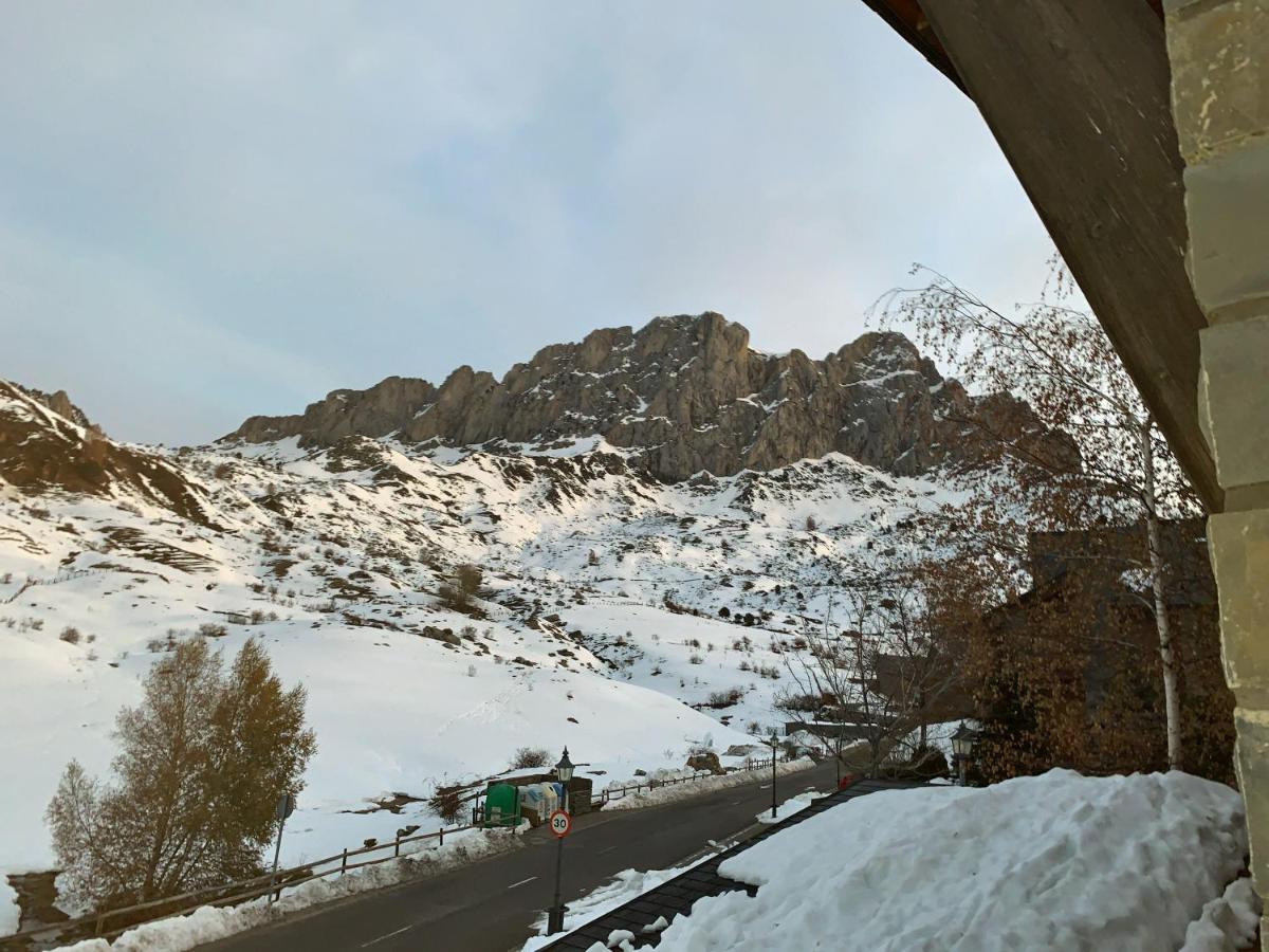 Chalet Los Ibones - Lodge Formigal Eksteriør bilde